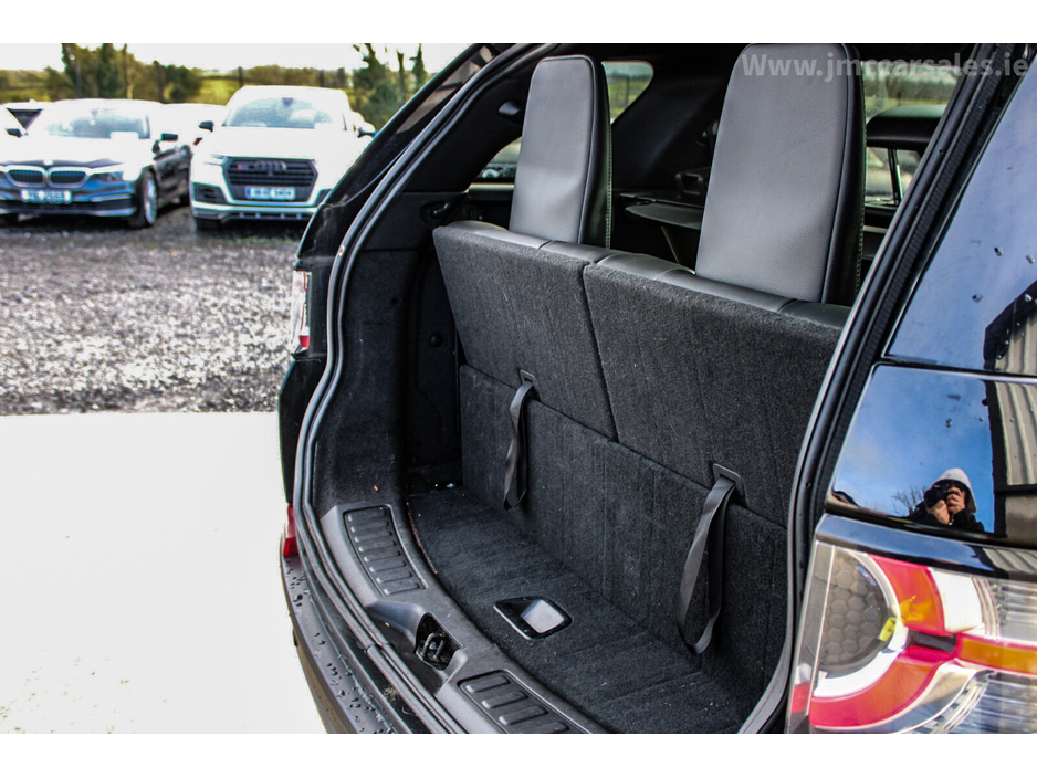 2019 Land Rover Discovery Sport - image 31