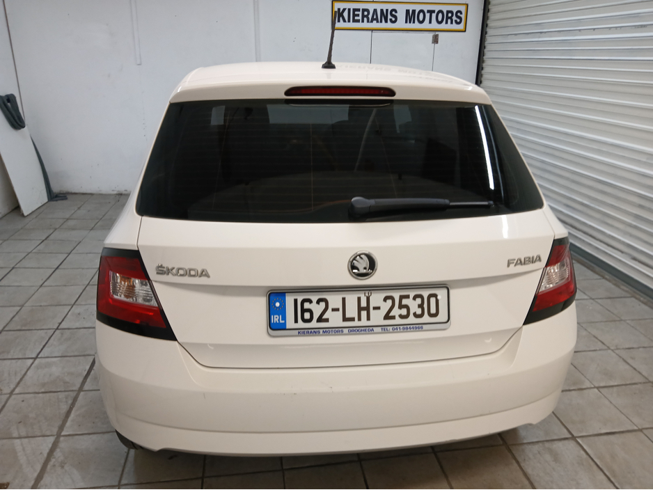 2016 Skoda Fabia - image 7