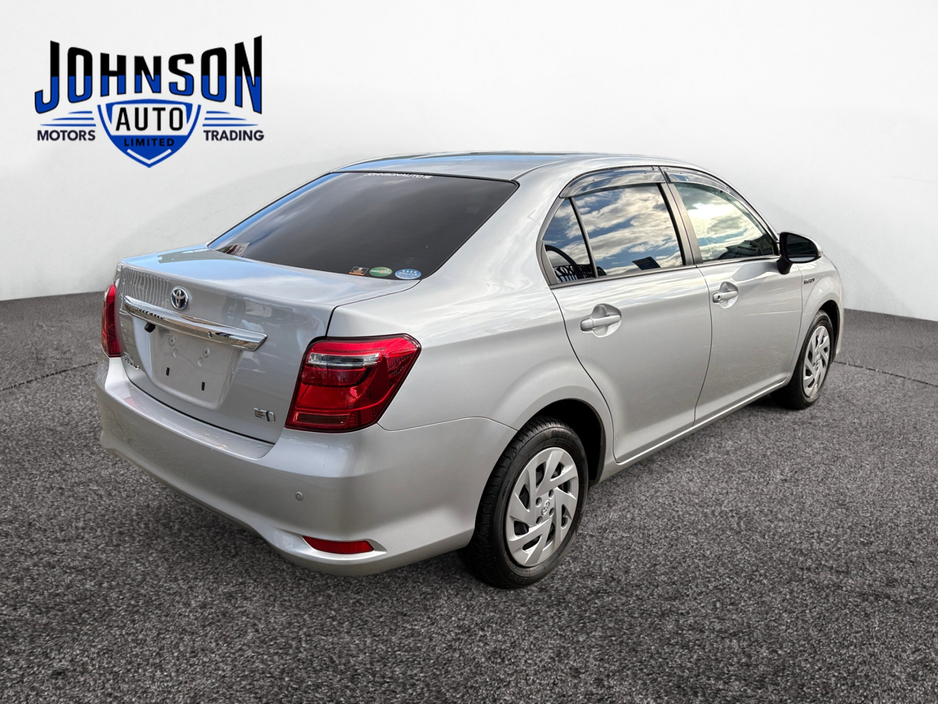 2018 Toyota Corolla - image 7