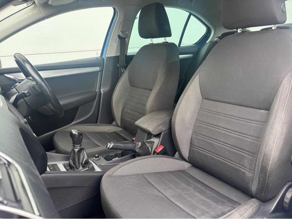 2018 Skoda Octavia - image 13