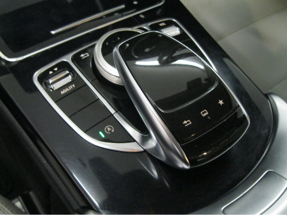 2015 Mercedes-Benz C Class - image 24