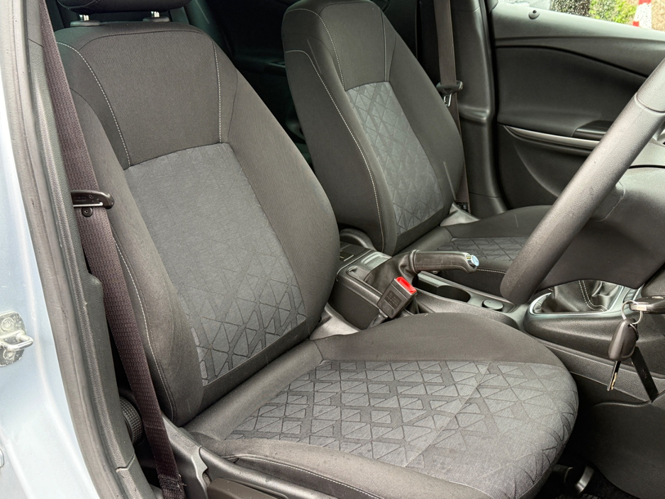 2019 Opel Astra - image 18