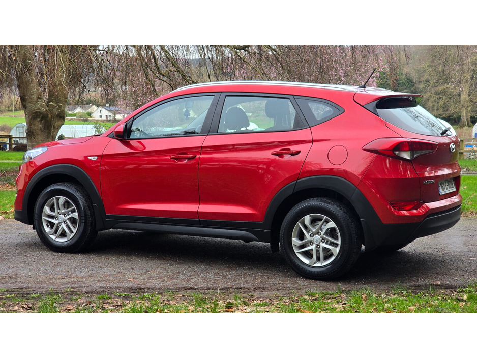 2016 Hyundai Tucson - image 7