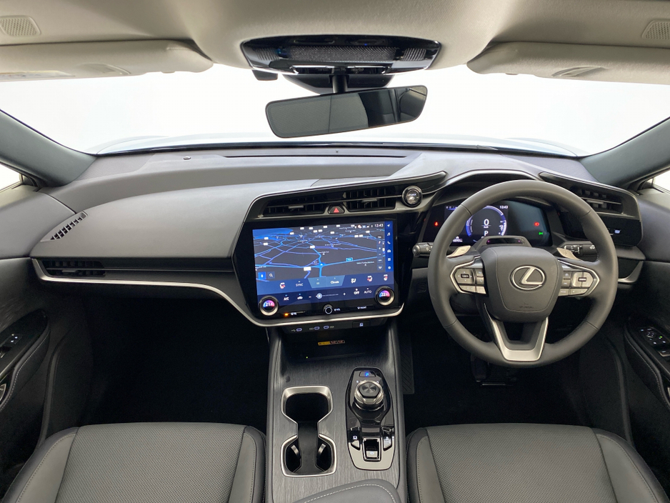 2025 Lexus RZ - image 12