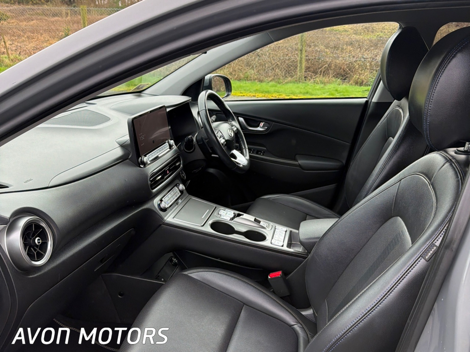 2023 Hyundai Kona - image 10