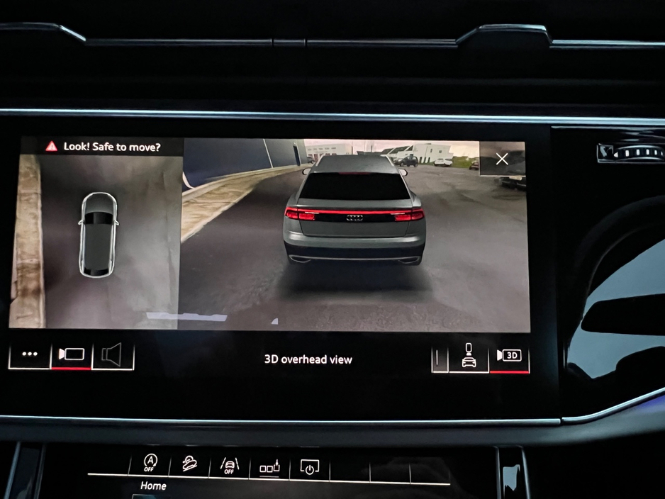 2019 Audi Q8 - image 27