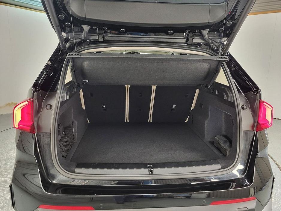 2024 BMW X1 - image 13