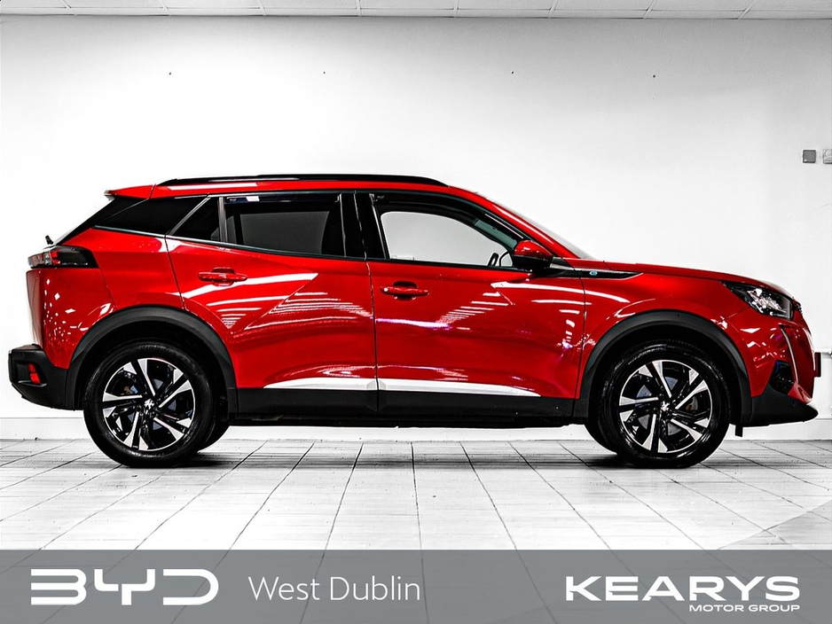 2021 Peugeot 2008 - image 3