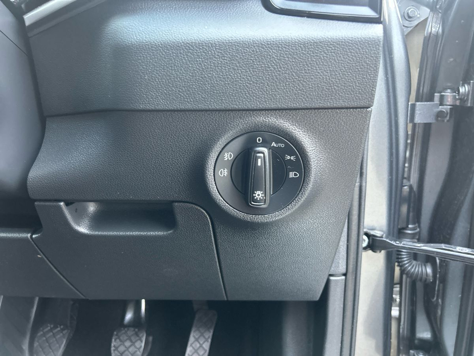 2024 Skoda Karoq - image 15