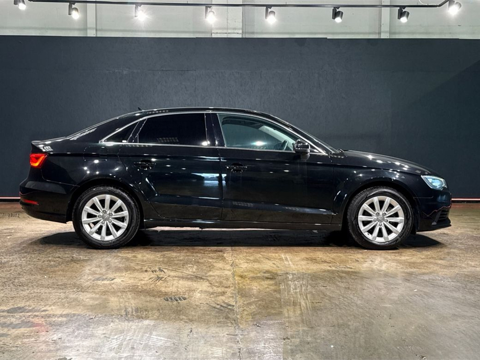 2016 Audi A3 - image 2