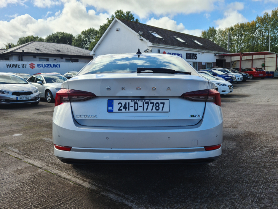 2024 Skoda Octavia - image 3