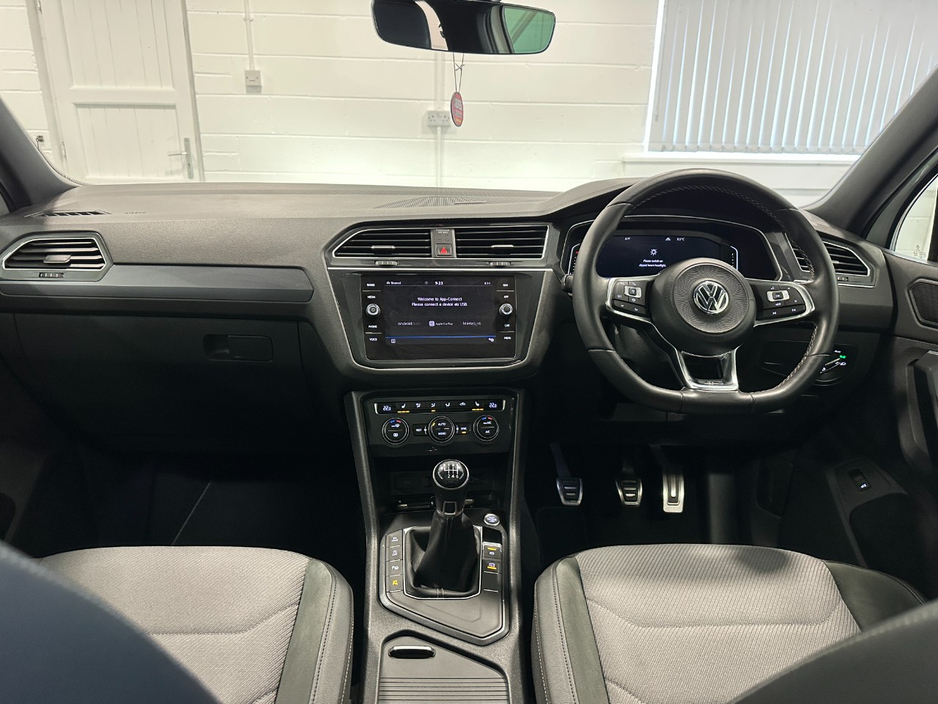 2019 Volkswagen Tiguan - image 38