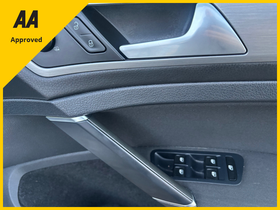 2015 Volkswagen Golf 1.2TSI 5DR AUTO HIGHLINE SPEC FULL OF EXTRAS €12,950