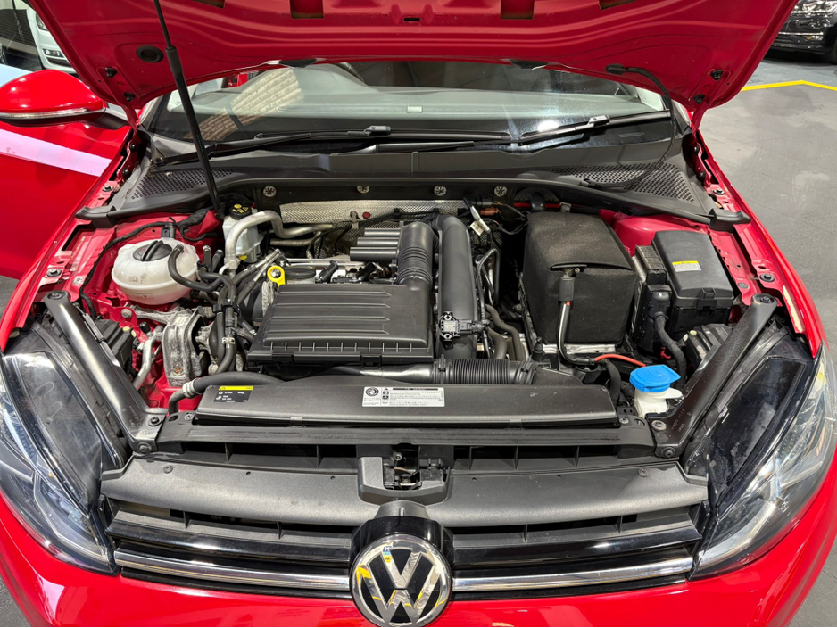 2017 Volkswagen Golf Estate 1.2 Bluemotion 7 Speed DSG Automatic. AA APPROVED // FINANCE & NATIONWIDE DELIVERY AVAILABLE // SIMI DEALER €13,995