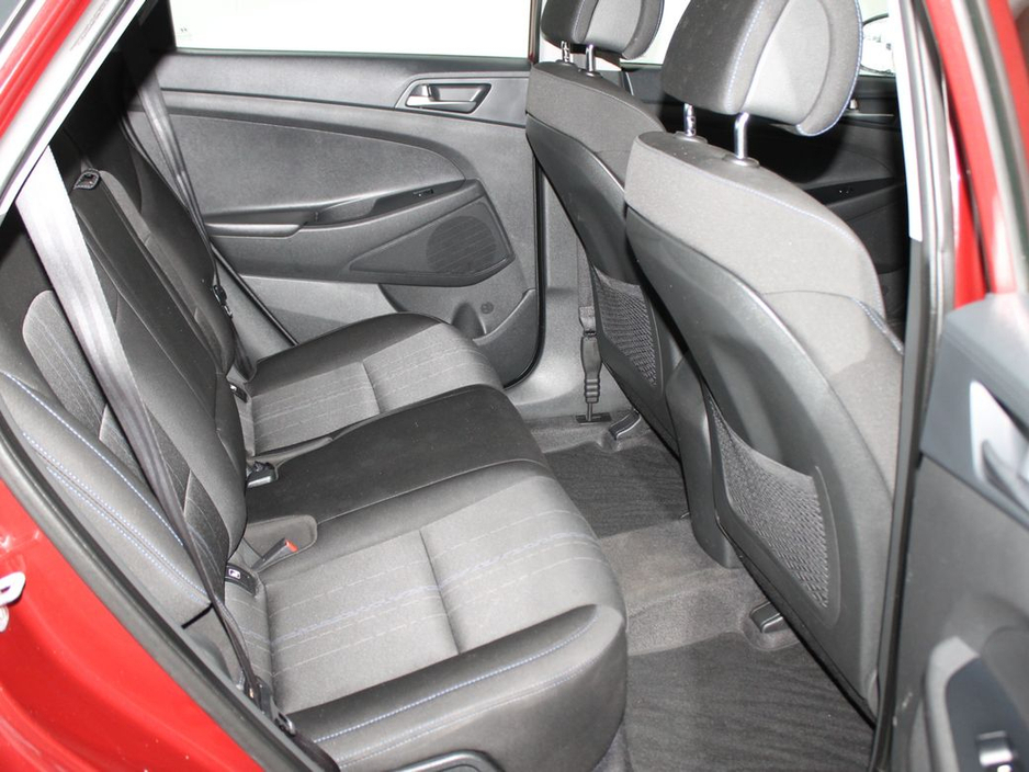 2017 Hyundai Tucson - image 14