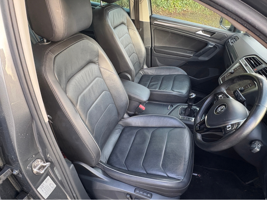 2020 Volkswagen Tiguan - image 6