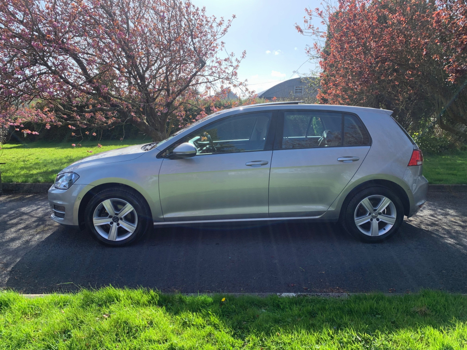 2014 Volkswagen Golf - image 7