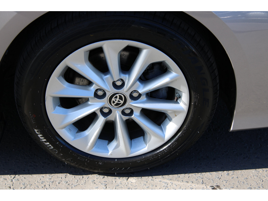 2021 Toyota Corolla - image 10