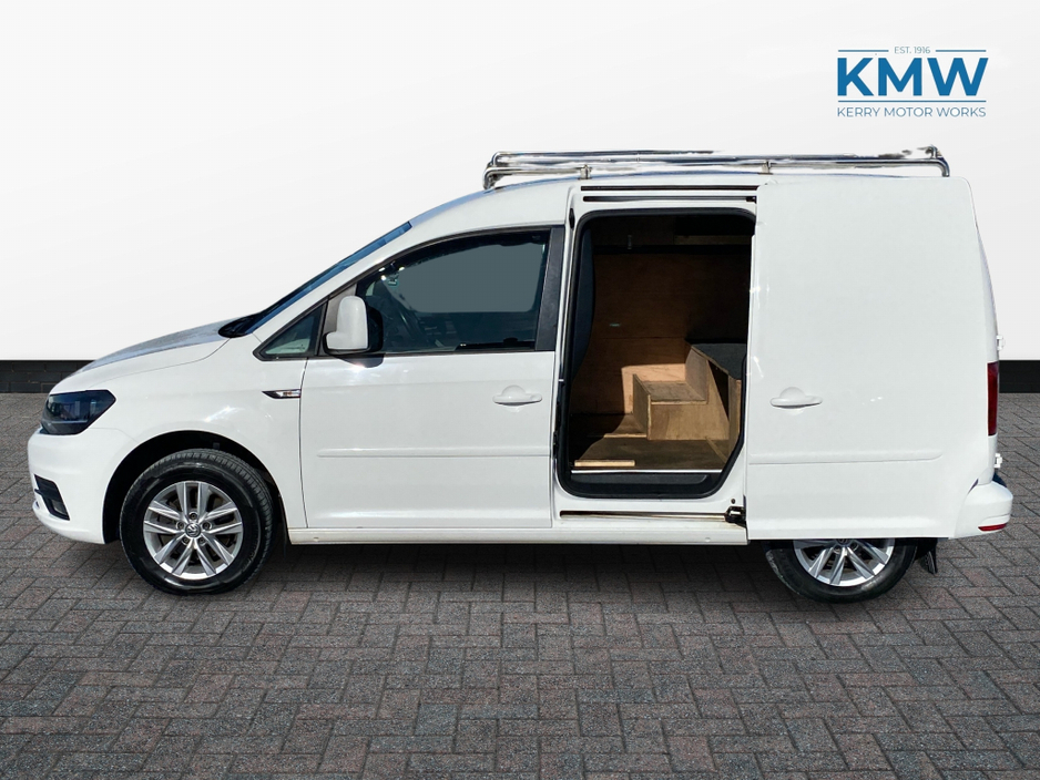 2020 Volkswagen Caddy - image 4