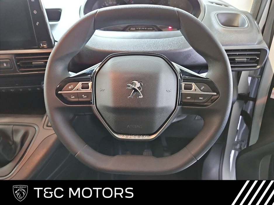 2024 Peugeot Partner - image 12