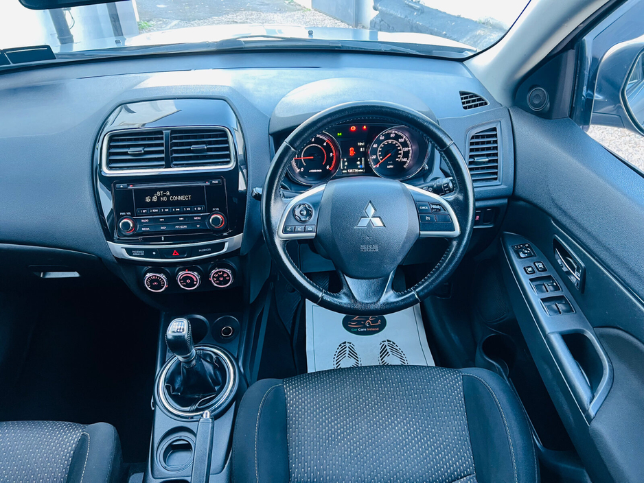 2015 Mitsubishi ASX - image 10