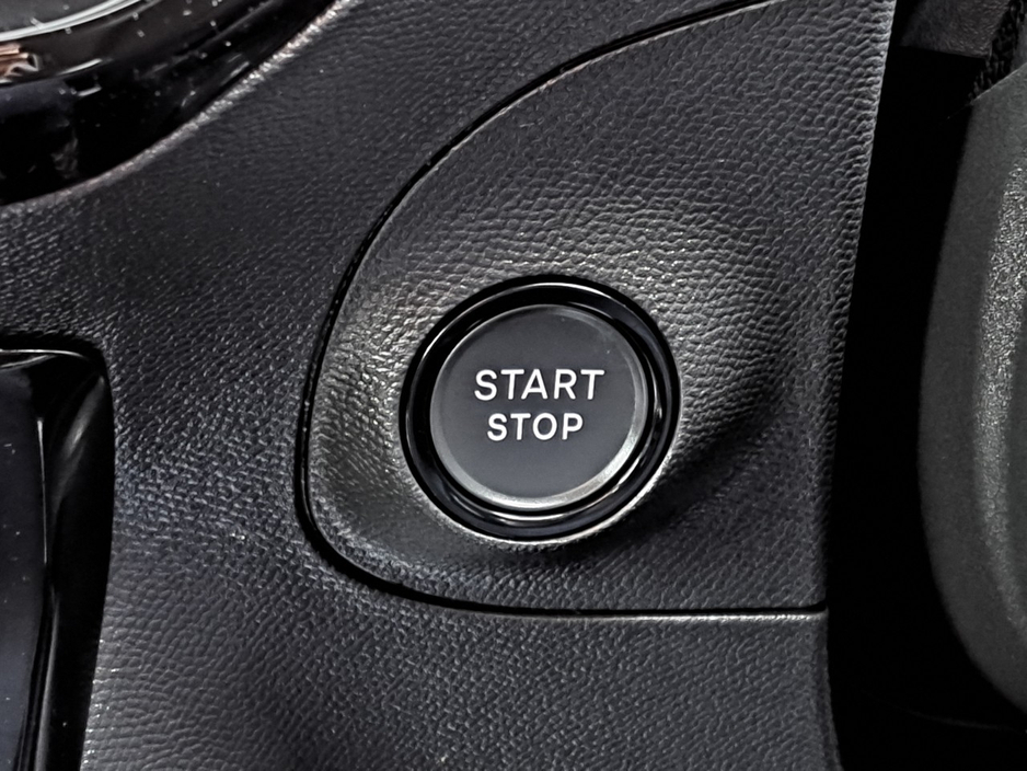 2025 Opel Mokka - image 32