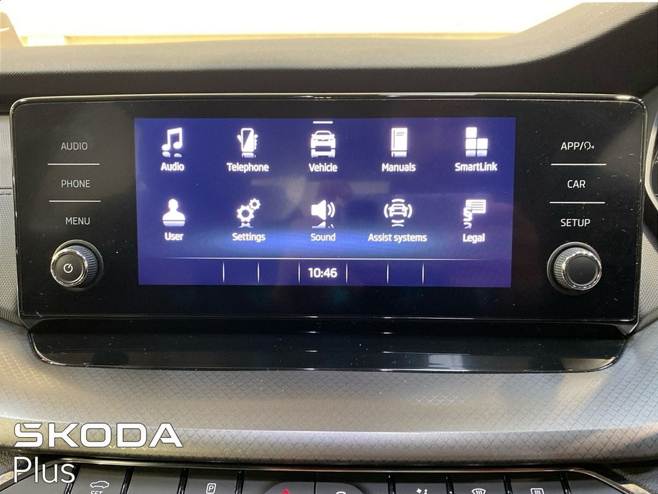 2024 Skoda Octavia - image 13