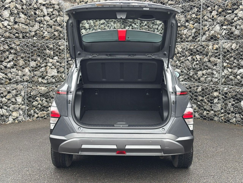 2023 Hyundai Kona - image 11