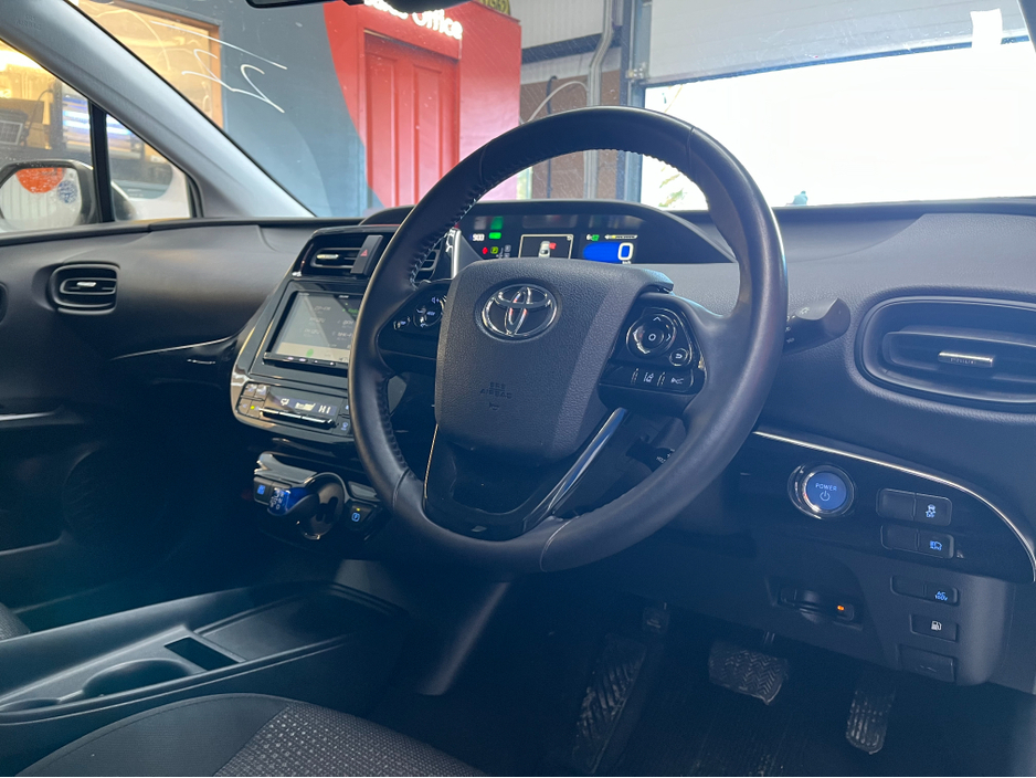 2022 Toyota Prius 2022 TOYOTA PRIUS S 1.8 AUTOMATIC / CRUISE CONTROL / REVERSE CAMERA AND MORE