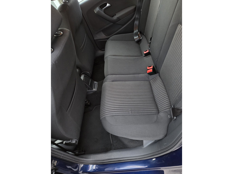 2012 Volkswagen Polo - image 20