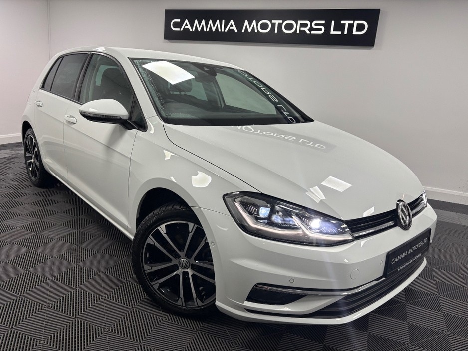 2019 Volkswagen Golf *VOLKSWAGEN GOLF* *DSG* *FACELIFT* *DYNAMIC LIGHTS* *DLA* *DIGITAL DASH* *REVERSE CAMERA* *PARKING SENSORS* *KEYLESS ENTRY* *LOW MILEAGE* *FINANCE AVAILABLE* *TRADE INS WELCOME*