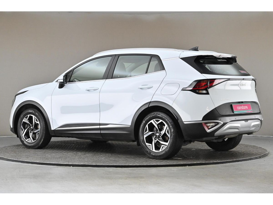 2025 Kia Sportage - image 5