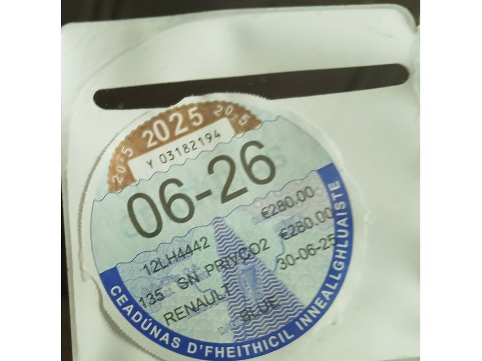 2012 Renault Clio - image 7