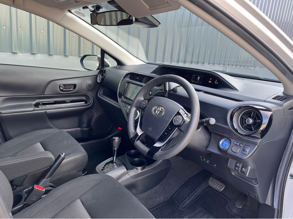 2020 Toyota Aqua - image 4