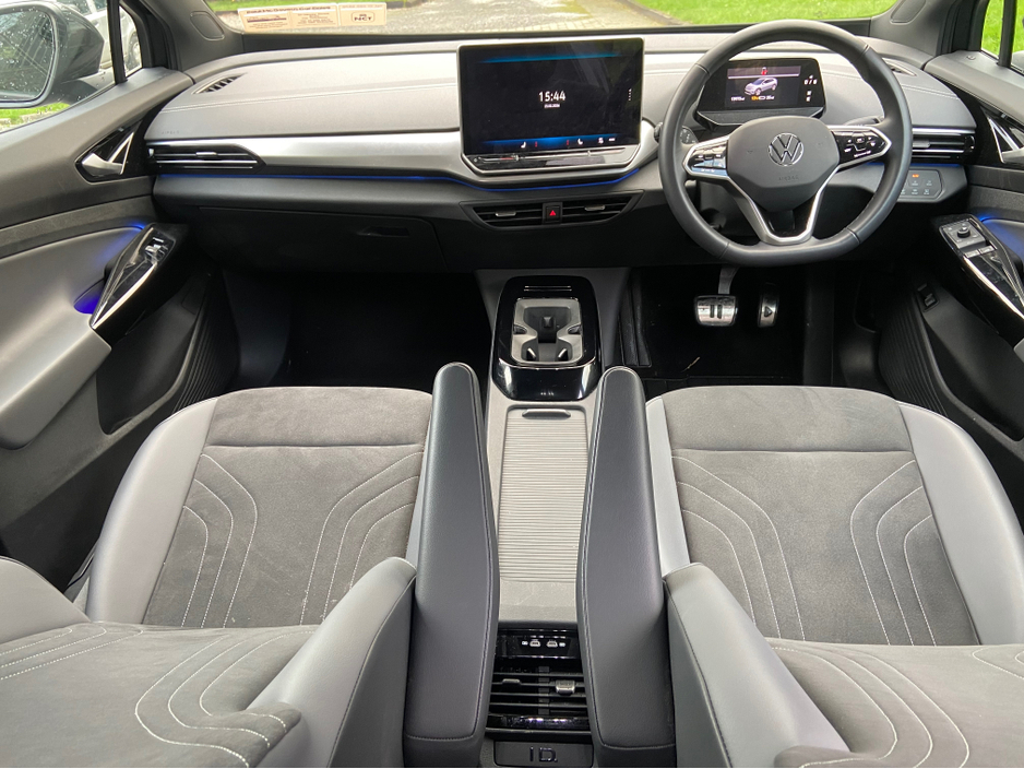 2024 Volkswagen ID.4 - image 9