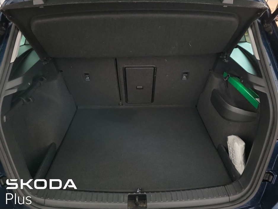 2023 Skoda Karoq - image 9