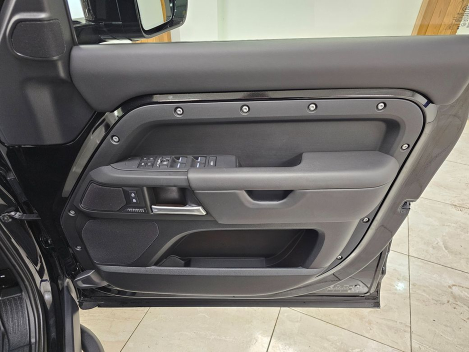 2025 Land Rover Defender - image 11