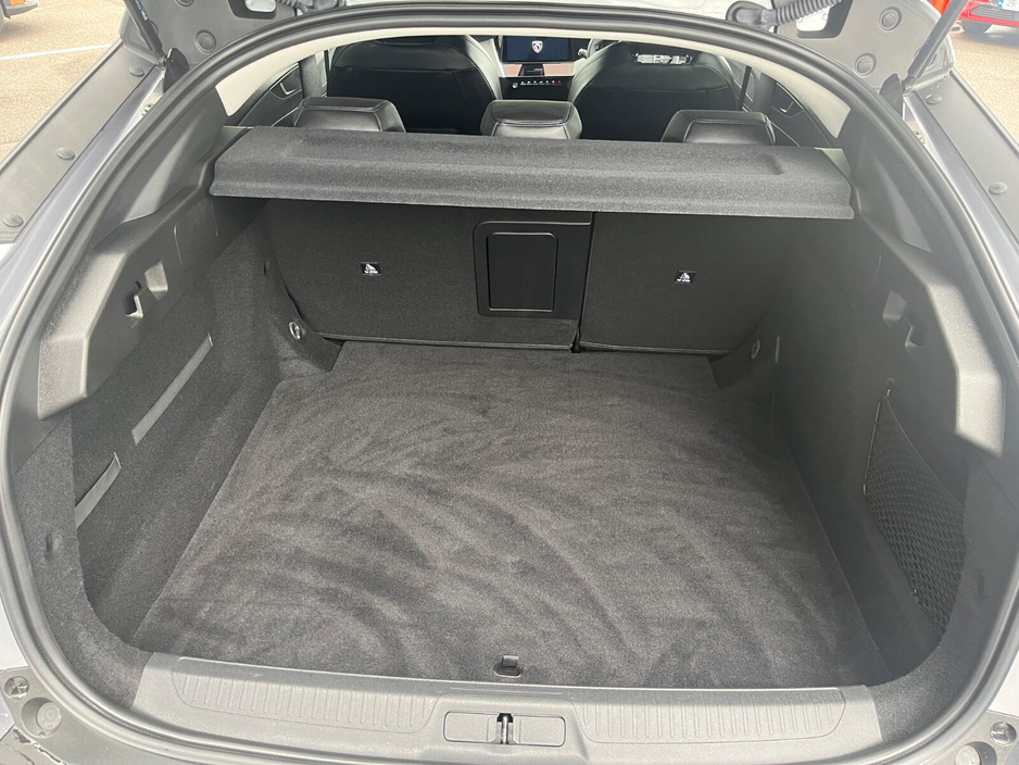 2025 Peugeot 408 - image 6