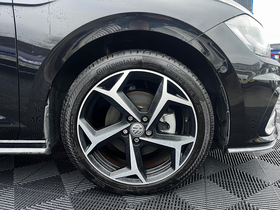 2020 Volkswagen Polo Vw Polo R-line 1.5 petrol, fully loaded with spec 18"alloys €20,900
