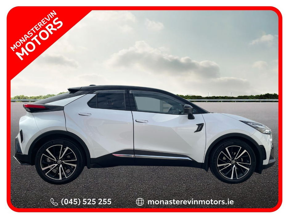 2024 Toyota C-HR - image 3