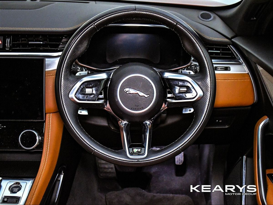 2023 Jaguar F-Pace - image 15