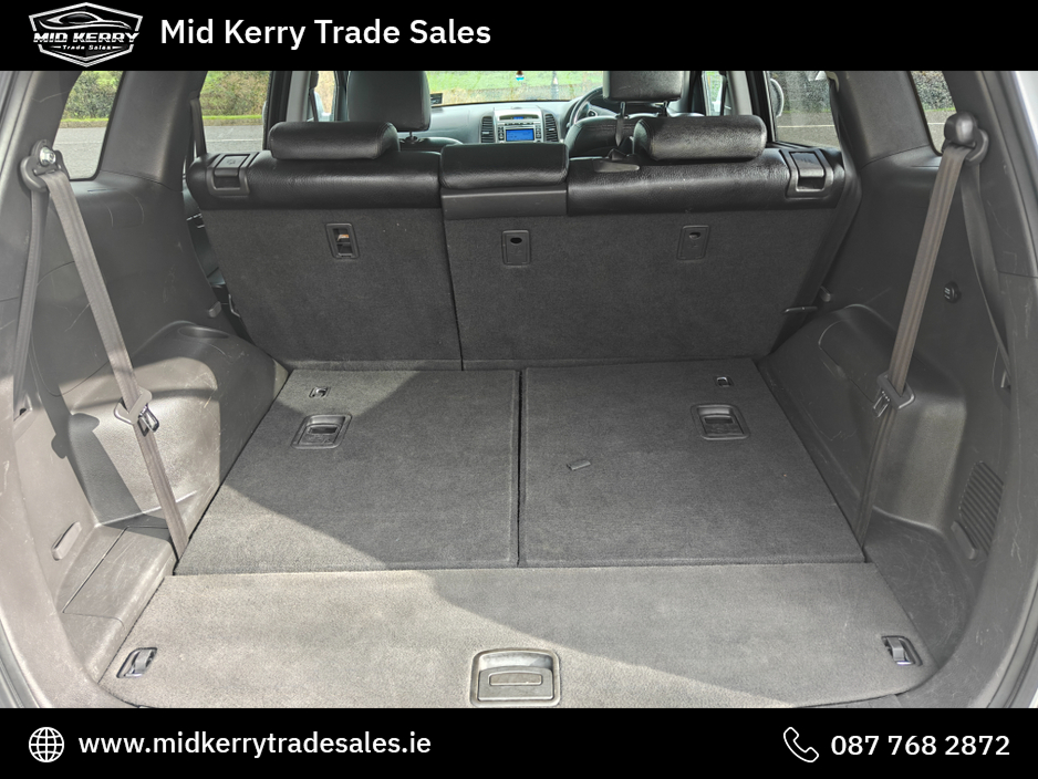 2011 Hyundai Santa Fe - image 15