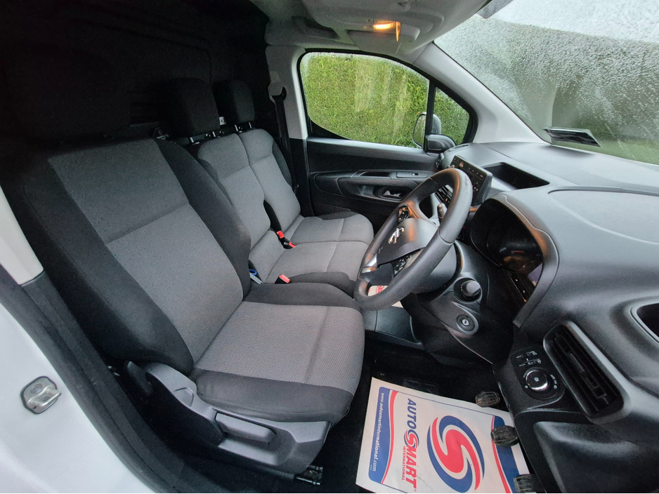 2022 Opel Combo Low mileage! €12,450