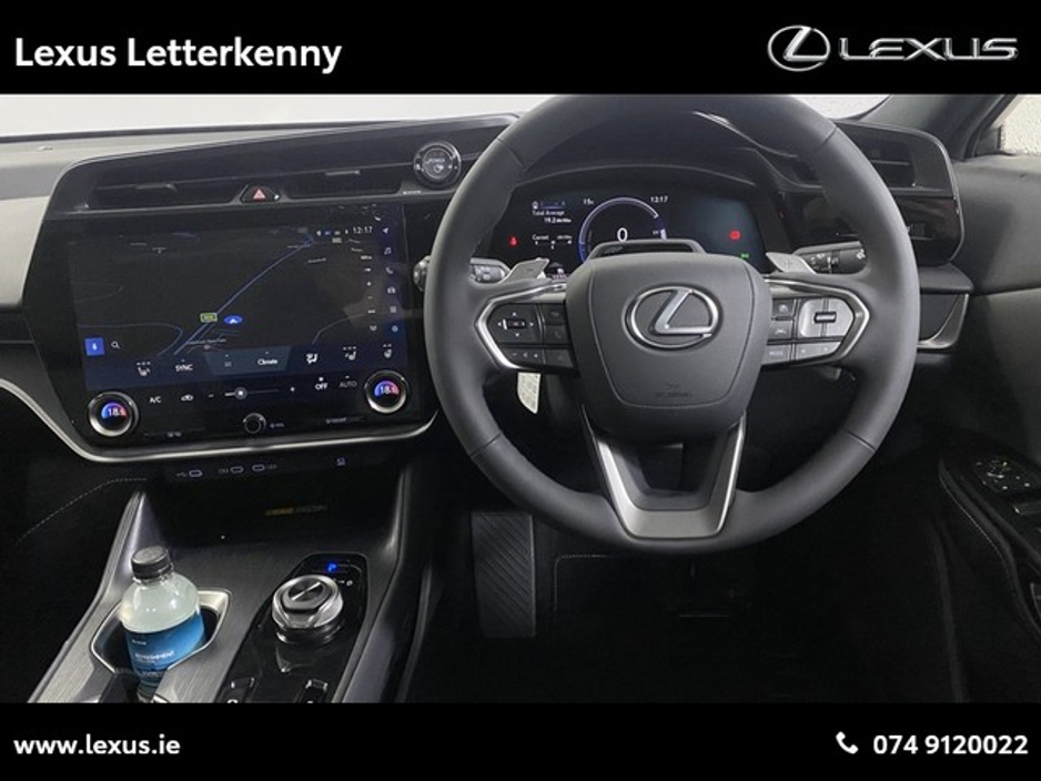 2025 Lexus RZ - image 8