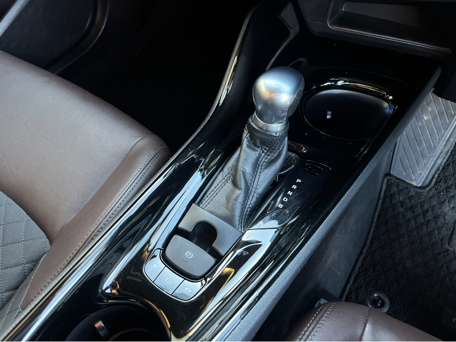 2017 Toyota C-HR SOL AUTOMATIC HYBRID 1.8 PETROL //HIGH SPEC//LOW MILES//REVERSE CAMERA//HALF LEATHER HEATED SEATS//KEYLESS ENTRY//ADAPTIVE CRUISE CONTROL// €18,950