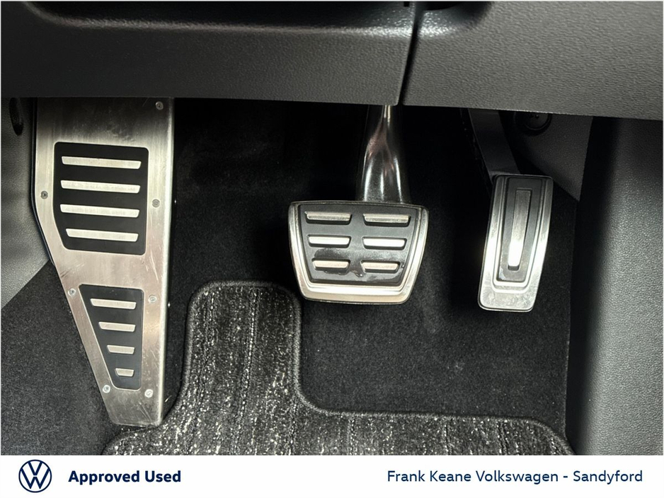 2022 Volkswagen Golf *R-Line* 1.5TSI DSG AUTO @Frank Keane Volkswagen South Dublin €29,495