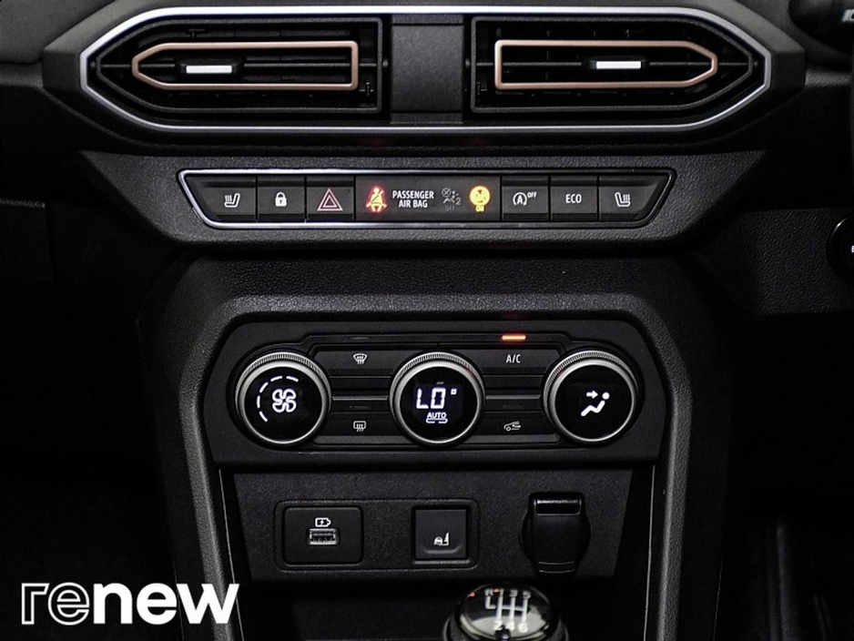 2023 Dacia Sandero Stepway Journey TCe 90 €18,900