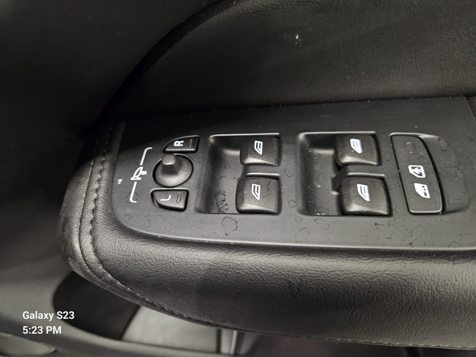 2023 Volvo XC60 T6 PHEV PLUS DARK AWD 5DR AUTO €53,950