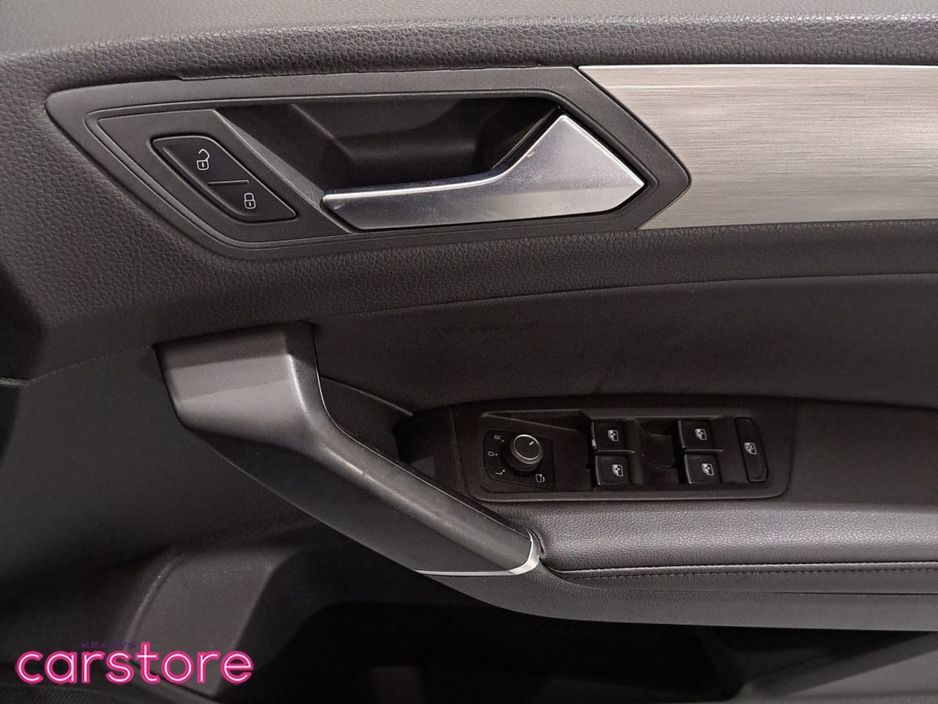 2016 Volkswagen Touran - image 14