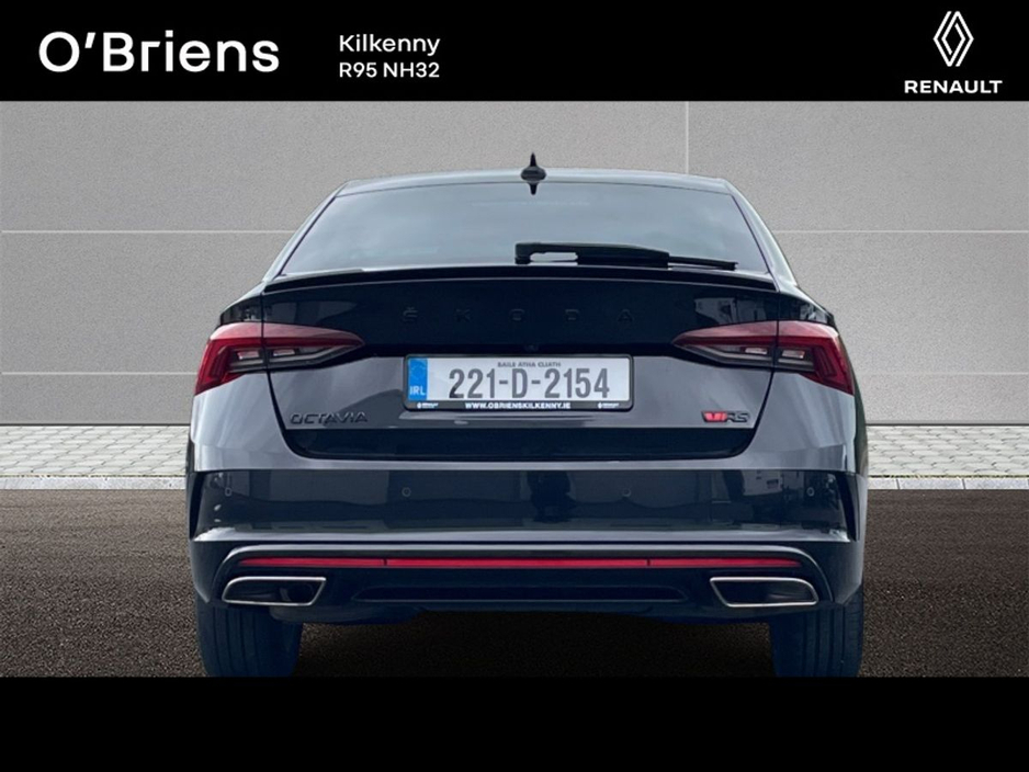 2022 Skoda Octavia - image 9